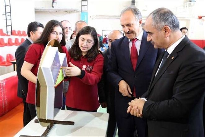 Sivas Fen Lisesi Bilim Fuarı Açtı