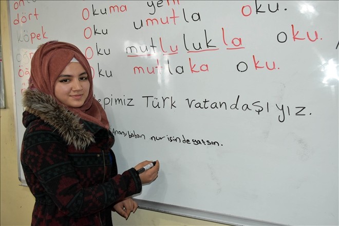 Mülteciler Sivas´ta Türkçe öğreniyor