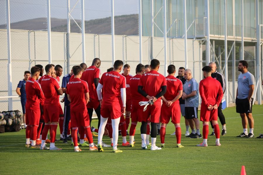  Çalımbay: “Beşiktaş maçına mükemmel hazırlandık”