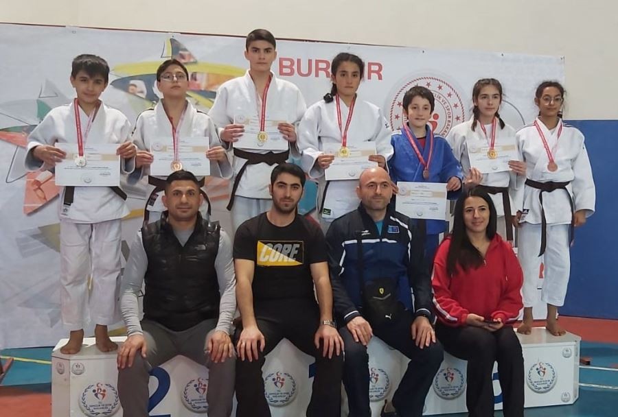  Sivas Judo takımı finale yükseldi