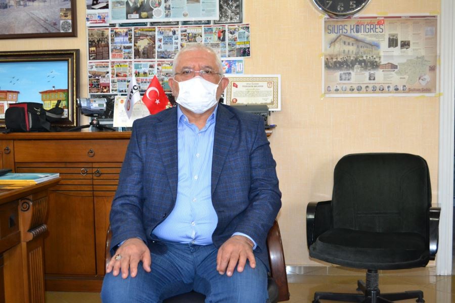 Sivas’ta avukatlardan 3 baroya tepki