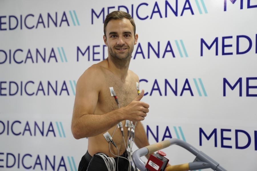   Sivasspor’un yeni transferi Felix, sağlık kontrolünden geçti.