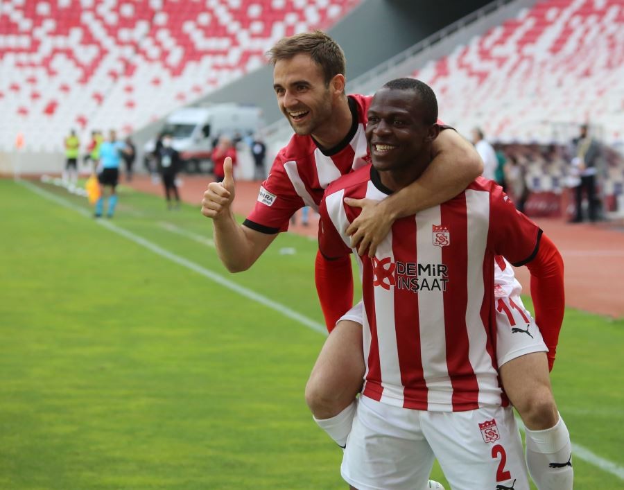 Süper Lig: DG Sivasspor: 1 - Yeni Malatyaspor: 0 (Maç sonucu)