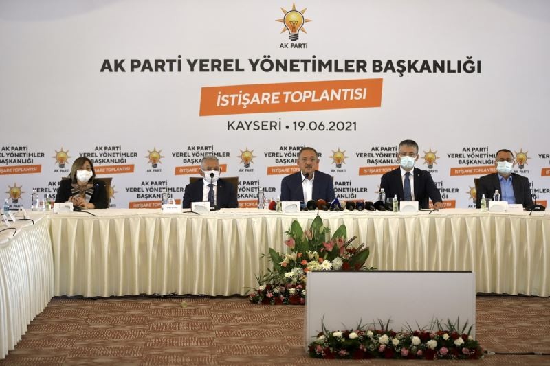 AK Parti’den Kayseri’de istişare toplantısı