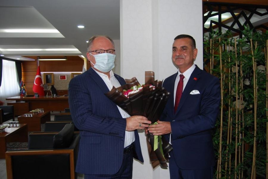 Mesut Dursun’dan Belediye Başkanı Hilmi Bilgin’e ziyaret