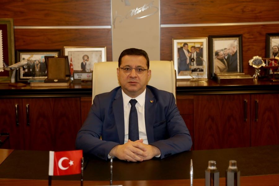 Sivas Ticaret ve Sanayi Odası (STSO) Başkanı Mustafa Eken, Babalar Günü nedeniyle bir kutlama mesajı yayımladı.