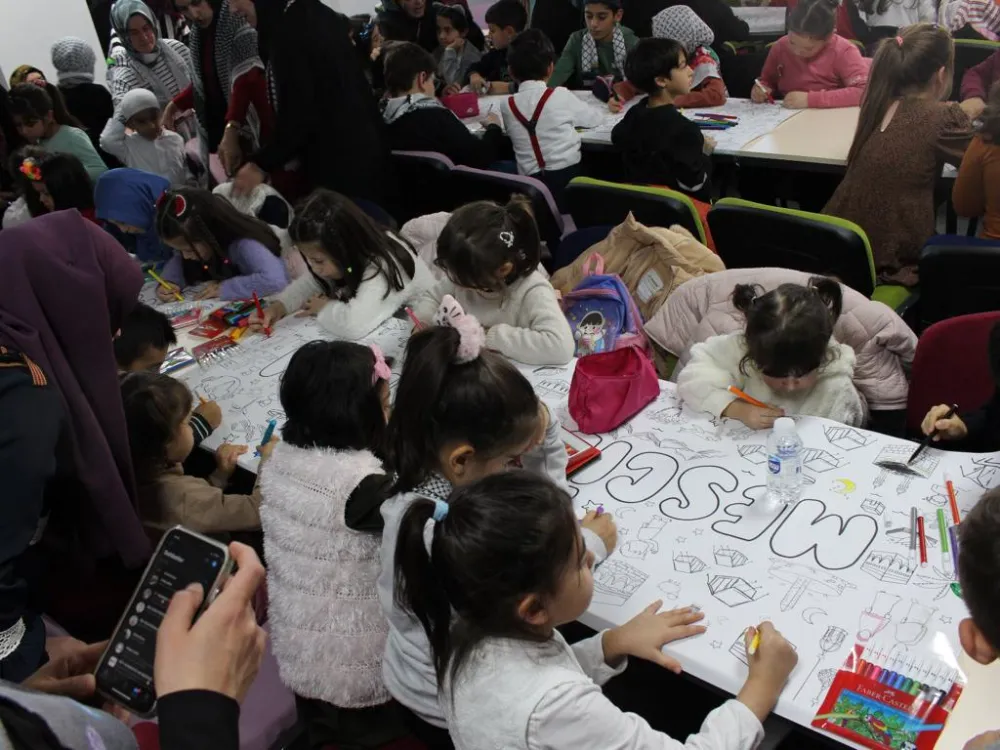 Sivas çocuklardan muhteşem Filistin programı 