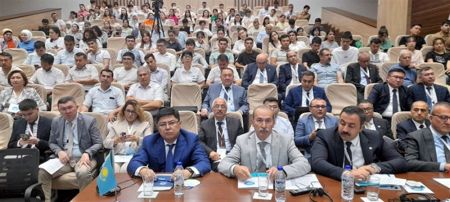 Yıldız, Özbekistan’da toplantıya katıldı 