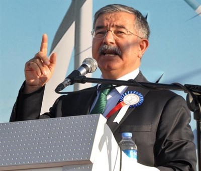 Milli Savunma Bakanı Yılmaz Sivas`ta Rüzgar Enerji Santrali Açtı.