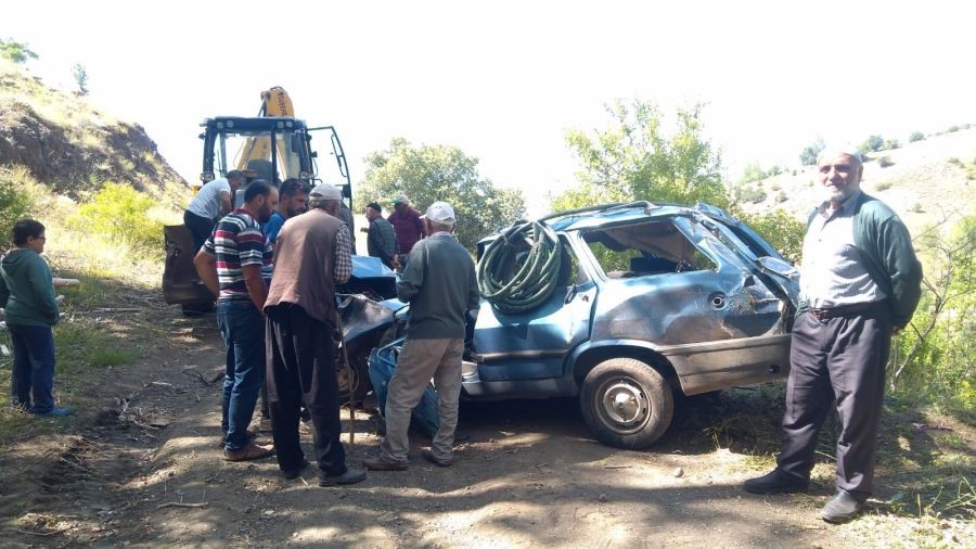 Trafik kazasında yaralanan kadın hayatını kaybetti