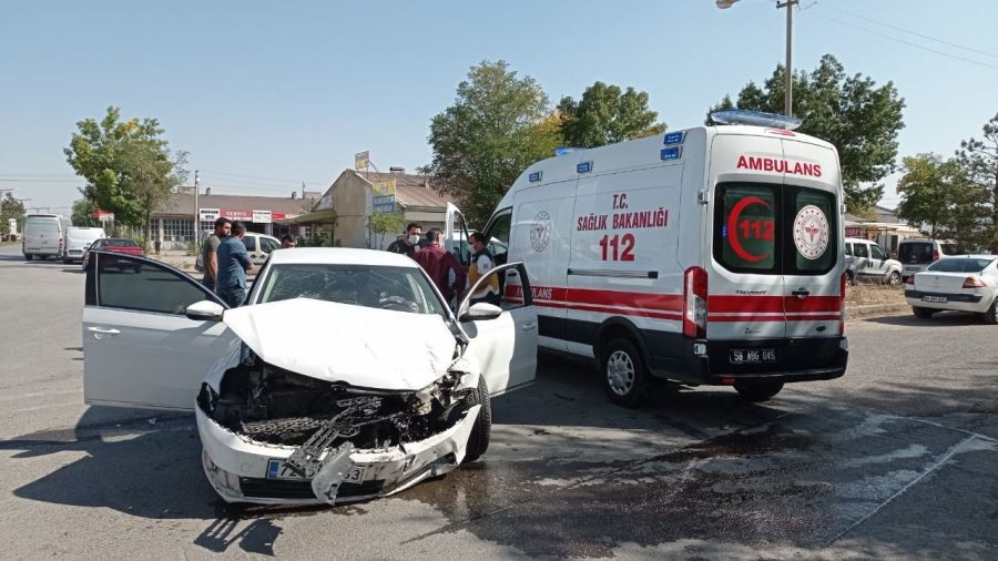 Sanayi sitesi içerisindeki kazada 1’i ağır 3 yaralı