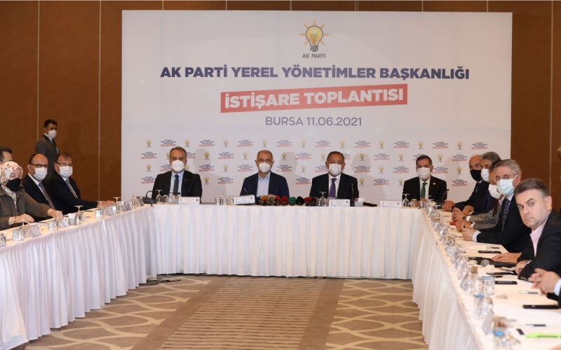 AK Parti Bursa’da istişare yaptı