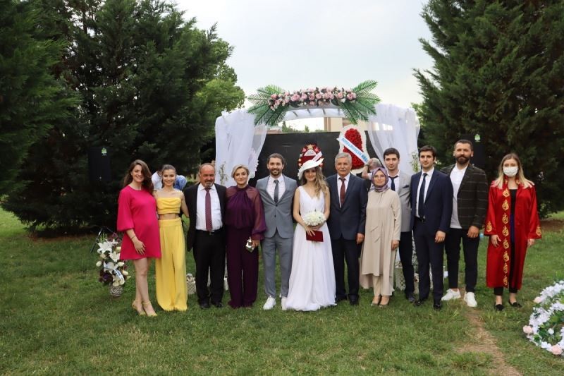 Yüz Gülümse’ten ilk nikah