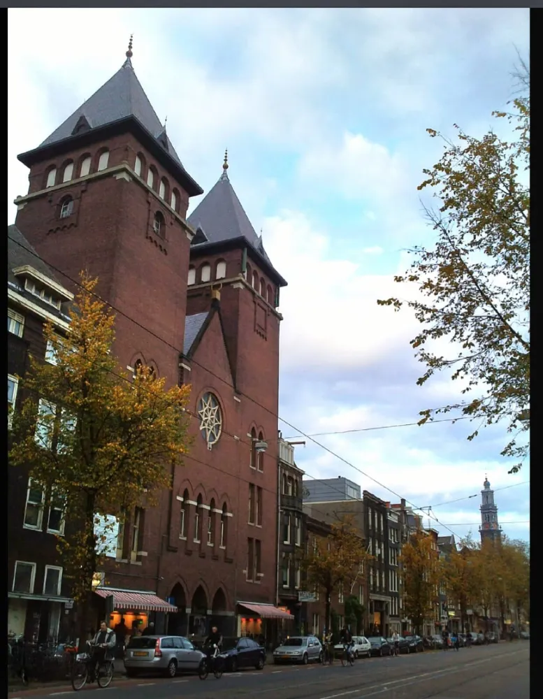 Amsterdam’da Kutsal Bir Mekân Fatih Cami