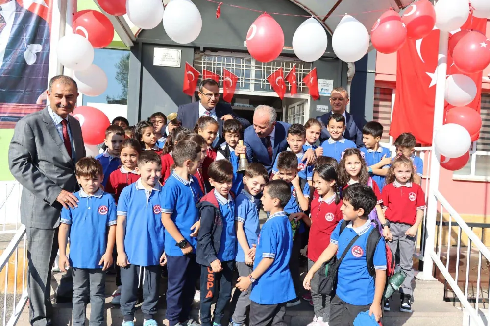 Ülkemizin yeni yüzyılını sizler inşa edeceksiniz