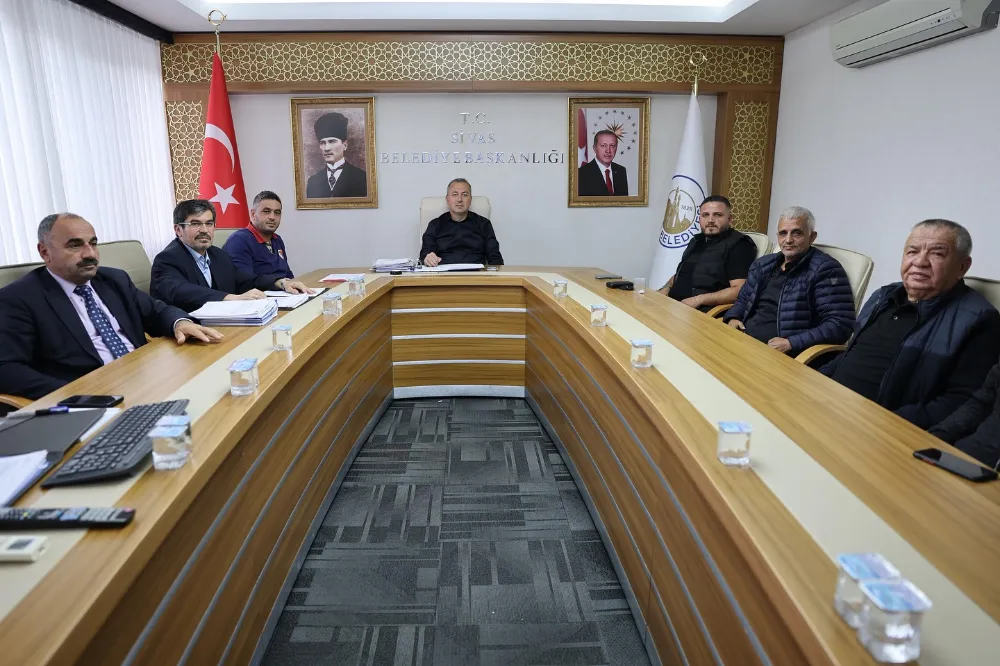 Sivas Belediyesi metruk binaları tek tek yıkacak 