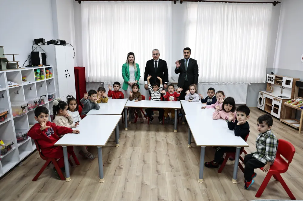 Vali Şimşek, Anaokulunda Öğrencilerle Keyifli Vakit Geçirdi
