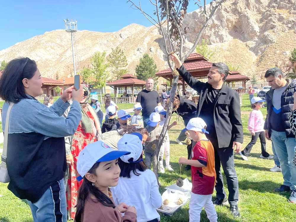 Fevzipaşa İlkokulu Öğrencilerinden “Yeşil Vatan” İçin Anlamlı Etkinlik