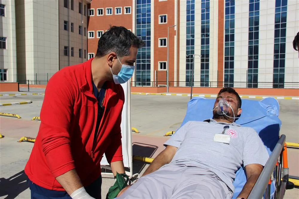 Sivas Numune Hastanesi’nde Deprem, Yangın ve KBRN Tatbikatı Gerçekleştirildi