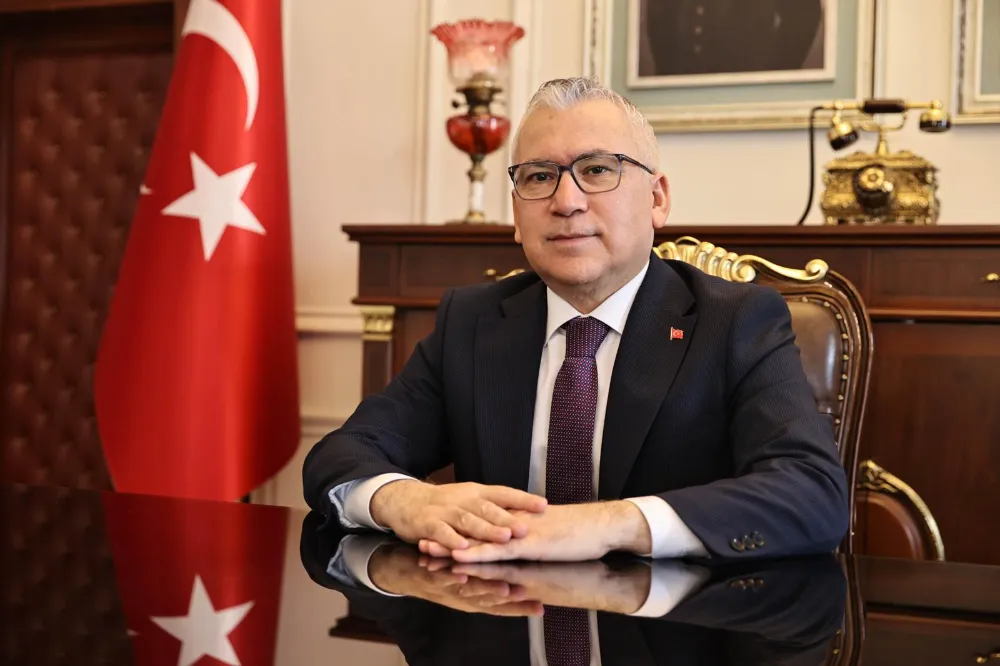 Memleketi asıl aydınlığa kavuşturacak sizsiniz