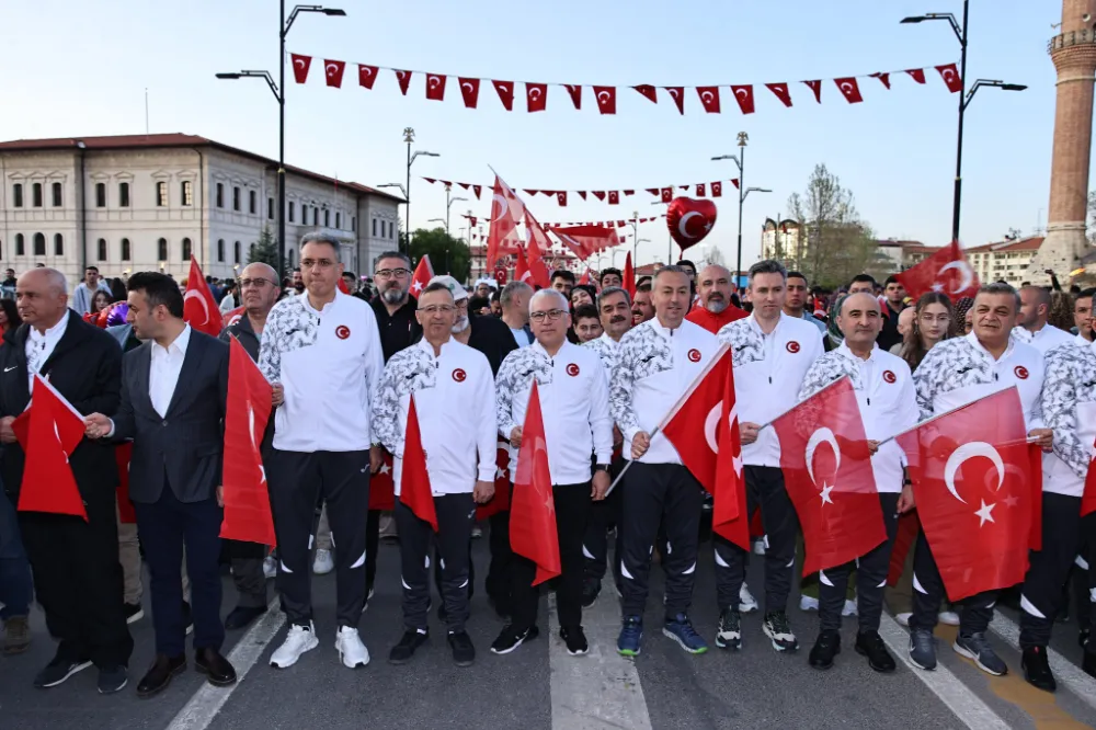 SİVAS, ‘GENÇLİK YÜRÜYÜŞÜ’NDE BULUŞTU 