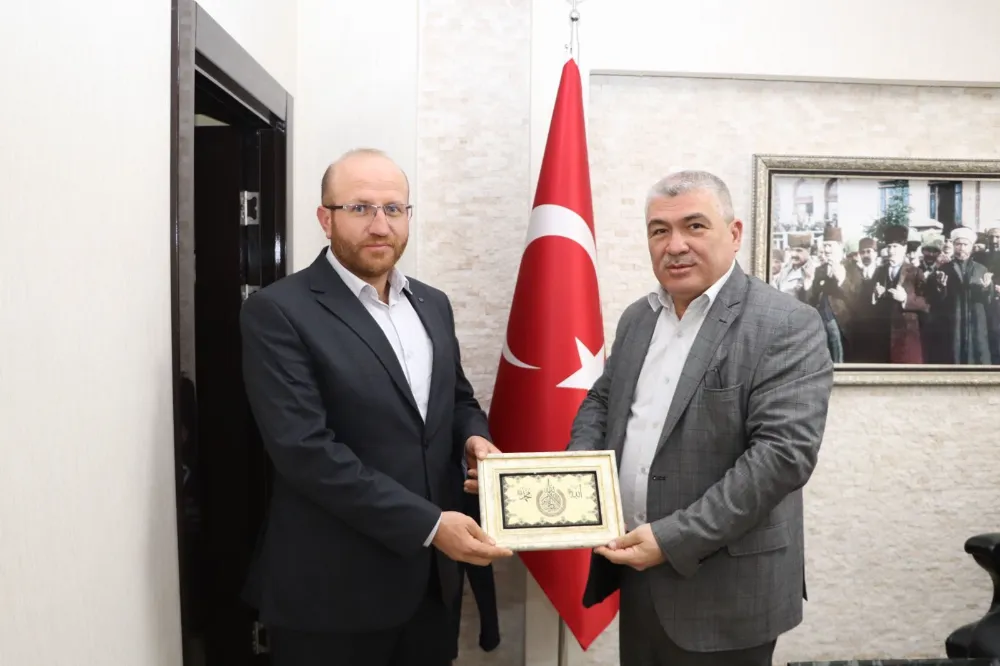 Altunkaya, çocuğun hayatını kurtaran din görevlisine tebrik 