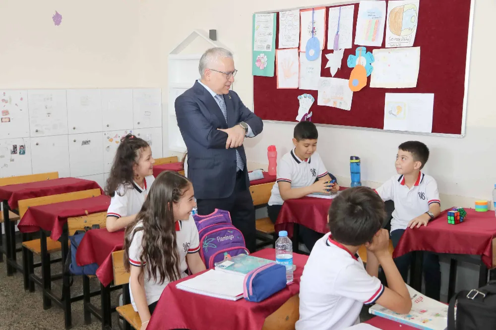 Şimşek, öğrencilerle buluştu