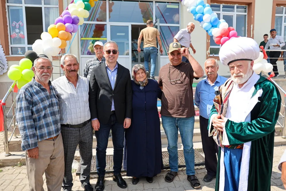 Başkan Uzun, doğduğu köyde düzenlenen festivale katıldı 