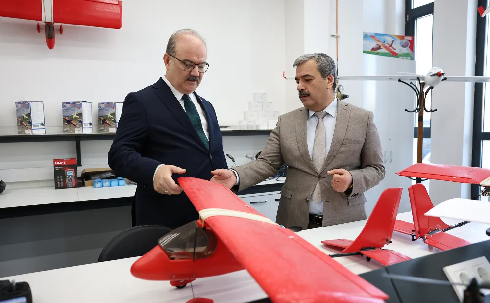 Bakan Yardımcısı Dr. Serdar Çam’dan SBTÜ’ye Tam Not