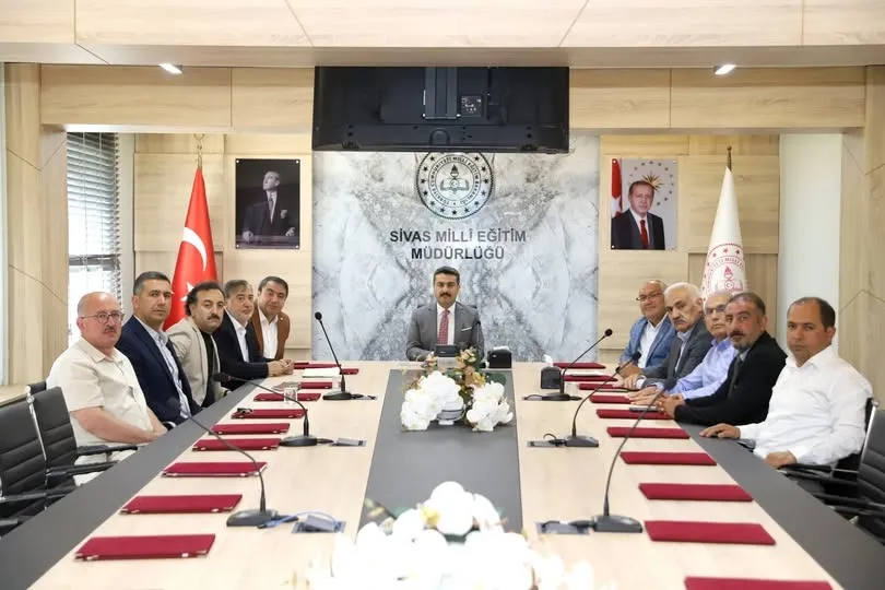 Sivas’ta İmam Hatip Okulları Yıl Sonu Değerlendirme Toplantısı Yapıldı