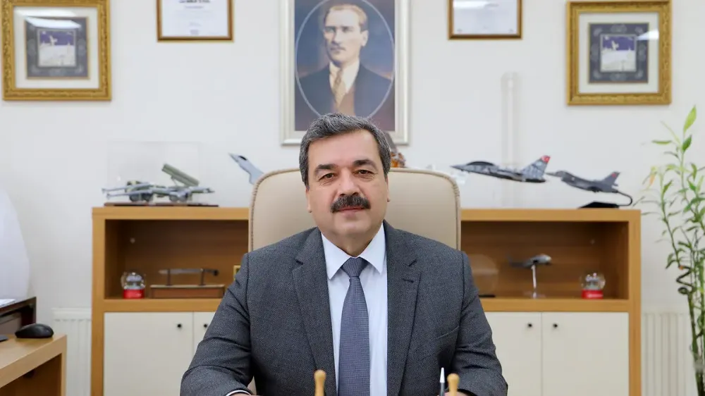 “Üniversitemiz; hakikatin, insan onurunun ve evrensel değerlerin savunucusudur”