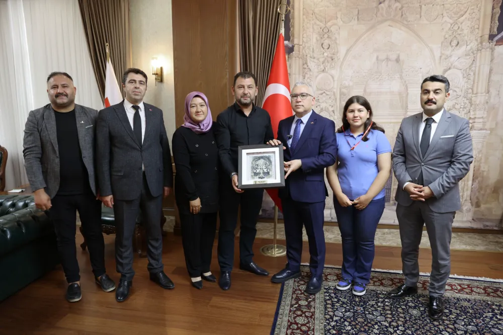 LGS Türkiye Birincileri Sivas Valisi Şimşek’i Ziyaret Etti