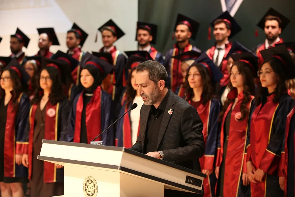 SCÜ Diş Hekimliği Fakültesi Mezunlarını Uğurladı