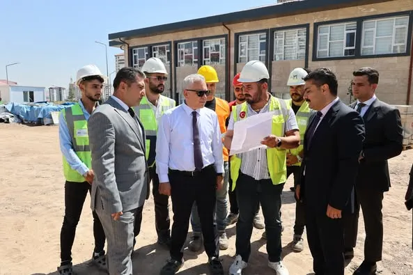 Vali Şimşek ve Milli Eğitim Müdürü Erdoğan, eğitim yatırımlarını inceledi 