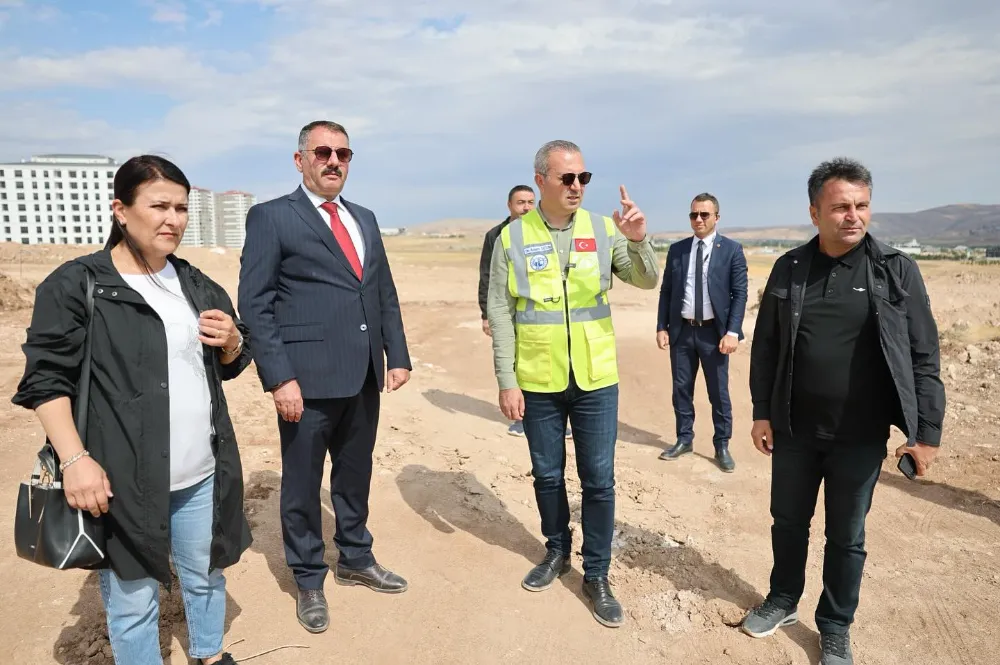 Sivas’ta Yeni Ulaşım Koridoru: Başkan Uzun Yol Çalışmalarını İnceledi