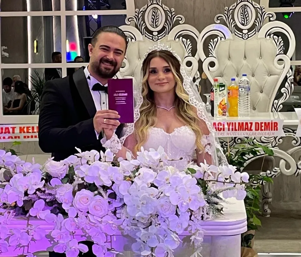 Ezgi ve Sefa,  dünya evine girdi. 