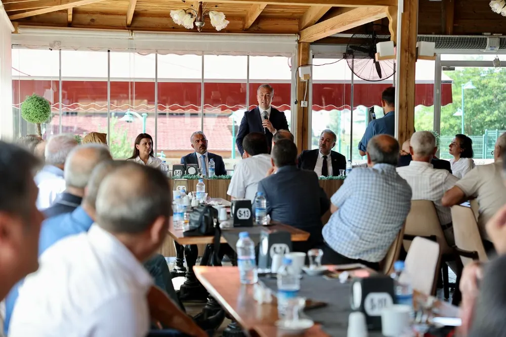 Sivas’ta Muhtarlarla Güçlü İş Birliği: Başkan Uzun’dan Eşit ve Kaliteli Hizmet Vurgusu