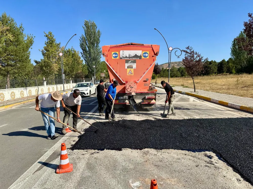 SCÜ Kampüs Yollarında Eğitim Öncesi Hummalı Çalışma