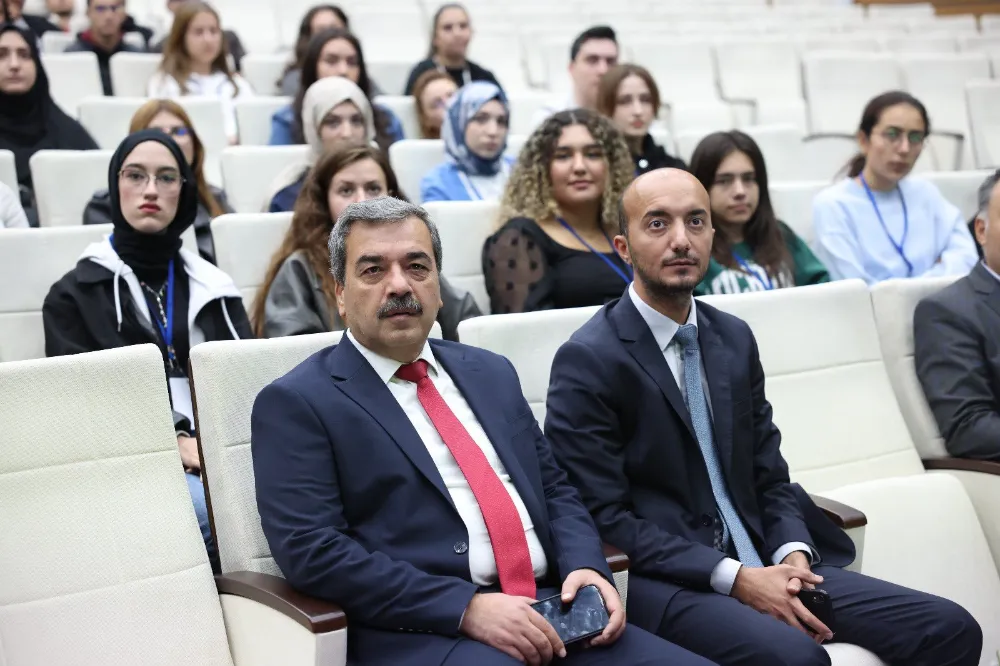 SBTÜ’de Öğrenci Oryantasyon Programı Kariyer Sunumlarıyla Tamamlandı