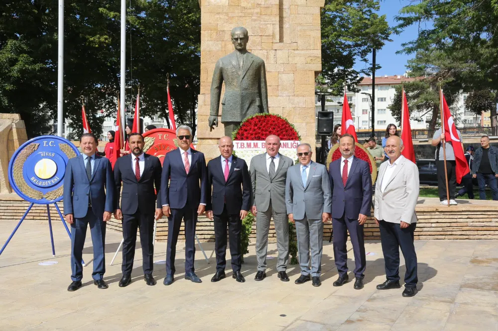 Cumhuriyeti Kuran Şehirlerin Ticaret ve Sanayi Odaları Sivas’ta Tarihi Buluşmada Bir Araya Geldi