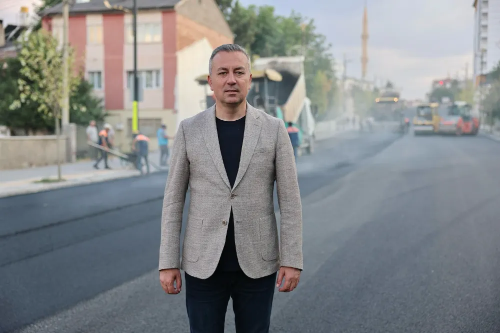 Sivas’ta Üstyapı Hamlesi: Fahrettin Paşa Caddesi’nde Asfalt Çalışması Başladı